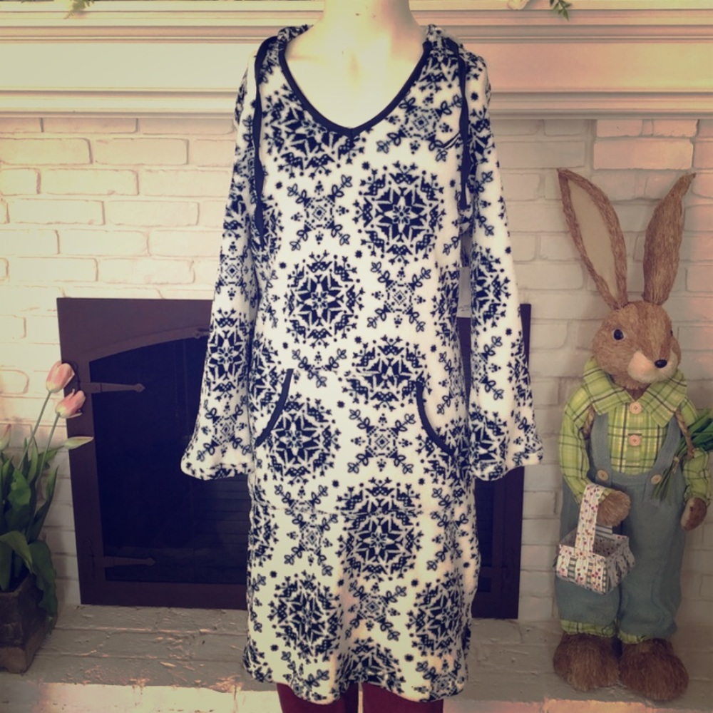 NEW w/tags fleece Nautica Sleepwear medium cozy